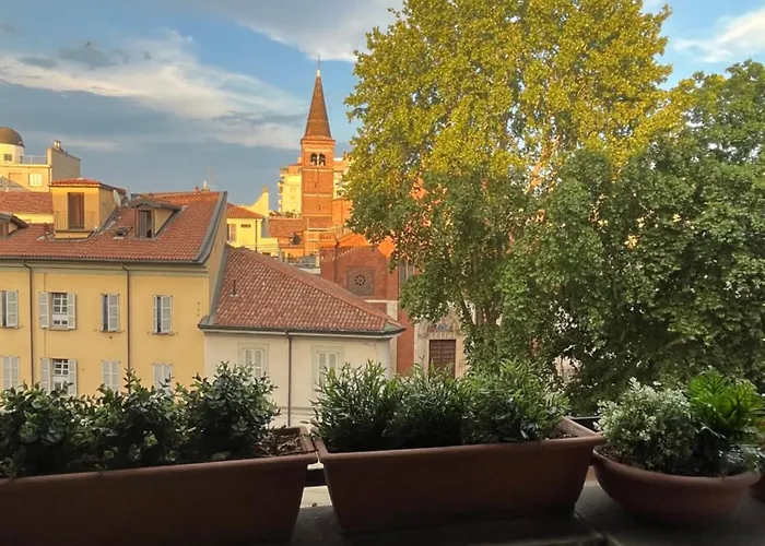 Brera, Posizione Top Con Terrazza E Vista Mozzafiato